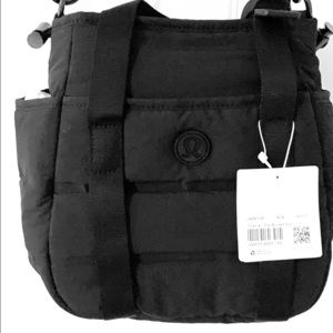 Lululemon Dash All Day Bucket Bag